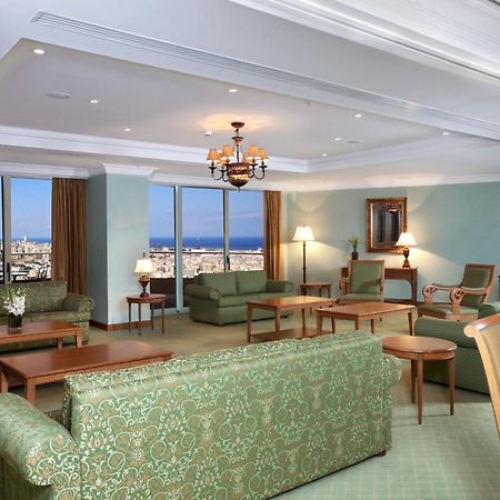 Отель Al Habtoor Grand Бейрут Экстерьер фото