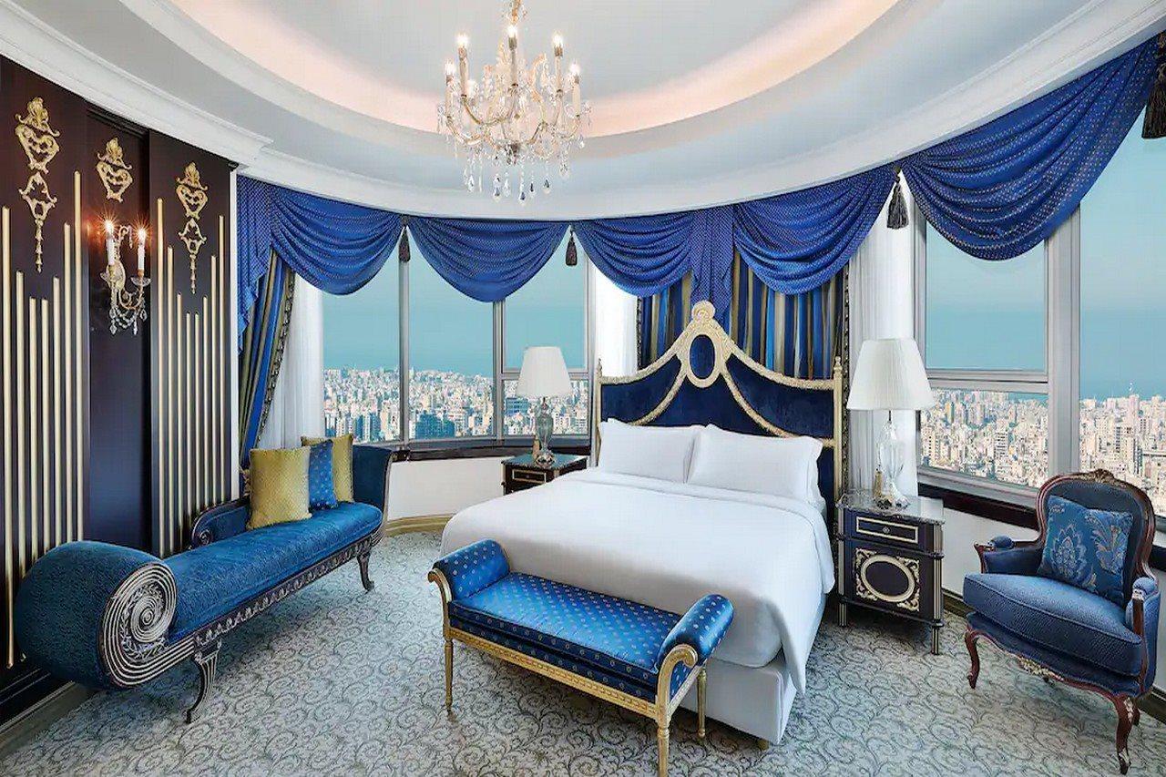 Отель Al Habtoor Grand Бейрут Экстерьер фото