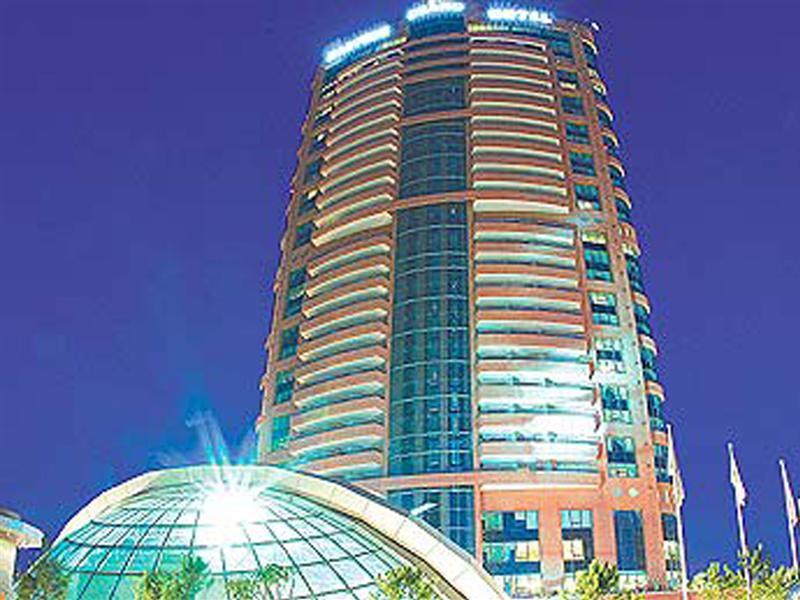 Отель Al Habtoor Grand Бейрут Экстерьер фото
